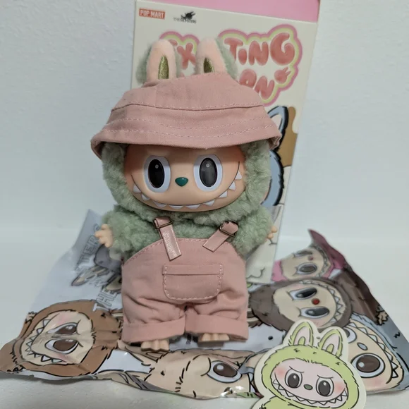 Green Grape Exciting Macaron Labubu - Authentic Popmart With Outfit - Picture 2 of 5